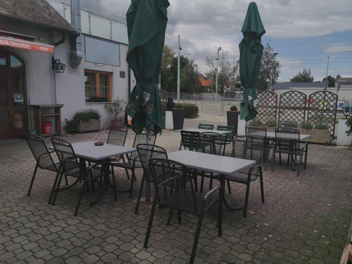 Hotel Lei'S Wok Neusiedl am See Exterior foto